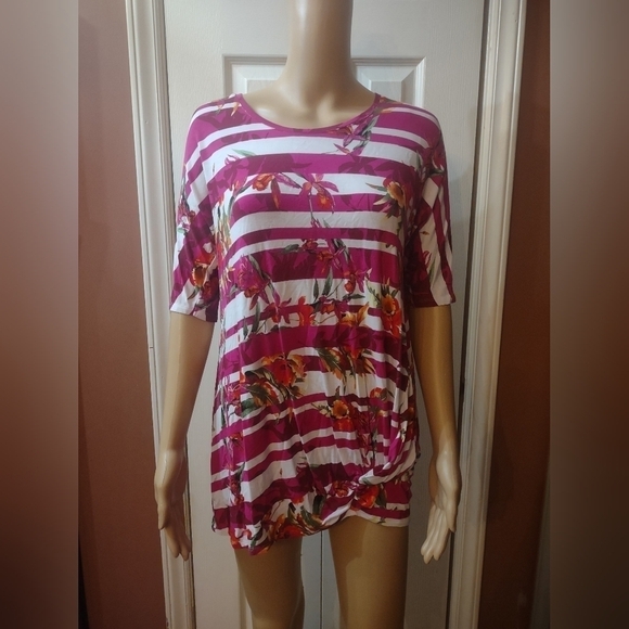 Cato Tops - Cato women's size small pink and white striped floral tunic blouse shirt top